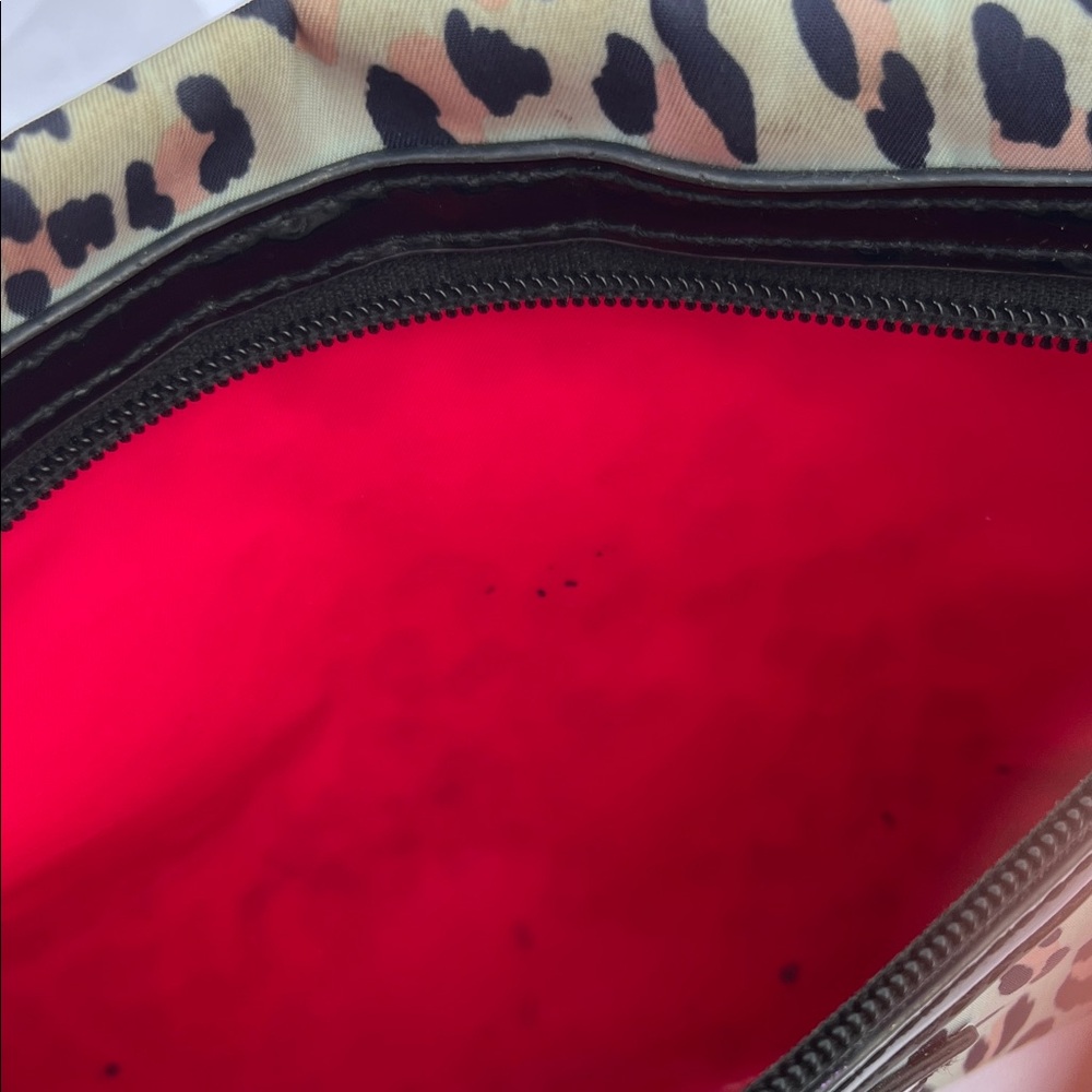 Juicy Couture Leopard Print Cosmetic Bag Set - Picture 4 of 4